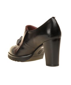 Mocassino Calpierre con tacco e frangia con nappine Donna